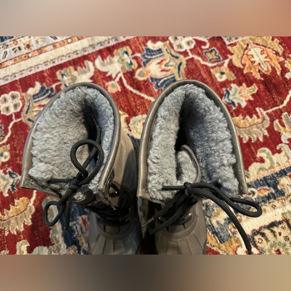 UGG Butte Boots Leather Waterproof Sheepskin Vibram Sole Men’s Size 7.5 Gray - Picture 7 of 16